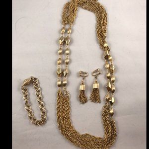 Vintage Sarah Coventry jewelry set